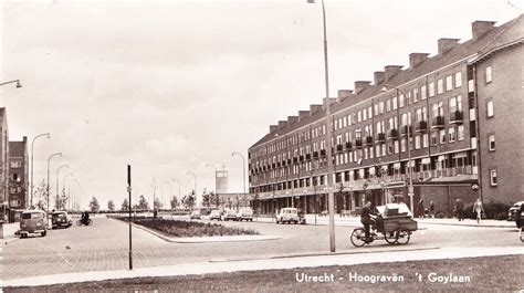 't Goylaan in de jaren '60 in Hoograven Utrecht Utrecht, Favorite City, Holland, Places To Visit ...