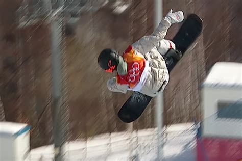 Snowboarding Gold Medalist Red Gerard Schools Jimmy Kimmel on How to Shotgun Beer (Video)