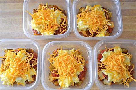 22 College Eating Hacks That Are Cheap, Easy, And Healthyish