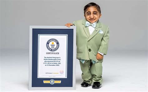 Guinness world record for the shortest man weighing 6kg - Sina Today