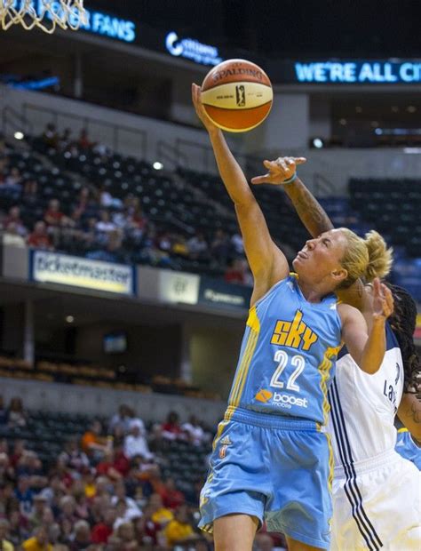 Courtney Vandersloot- Chicago Sky | Wnba, Basketball leagues, National basketball association