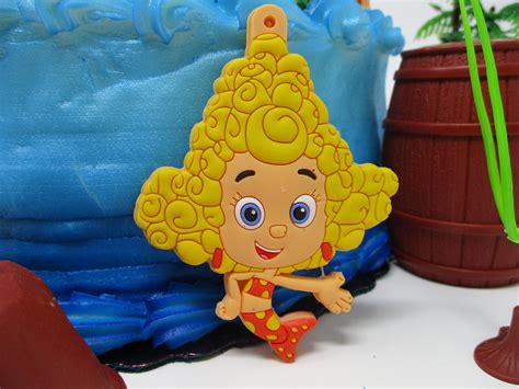 BUBBLE GUPPIES Deluxe Birthday Cake Topper Set Featuring Bubble Guppies Characters and ...