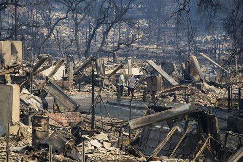 The staggering toll in Santa Rosa: At least 15 dead, 2,834 homes destroyed in firestorm - Los ...