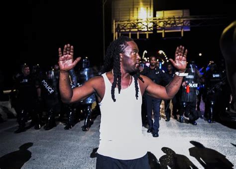 Memphis gangs unite in rare display during bridge protest