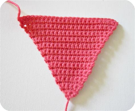 Pink Milk: Simple Crochet Bunting Tutorial