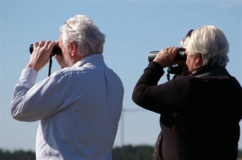 Spotting Scope vs Binoculars: How To Know What To Choose - Optics Dojo ...