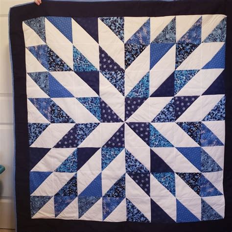 Starburst Quilt | Star quilt patterns, Half square triangle quilts pattern, Quilts