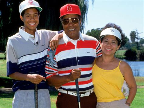 All About Tiger Woods' Parents, Kultida Woods and Earl Woods (2023)