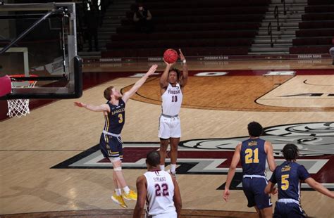 Fordham Men’s Basketball Prevails Over La Salle, 76-68 - The Observer