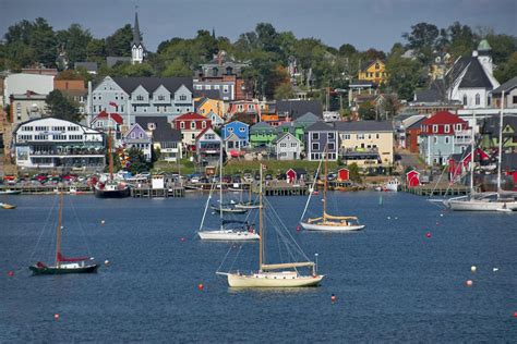 Chiêm Ngưỡng Vẻ Đẹp Như Tranh Vẽ Của Lunenburg