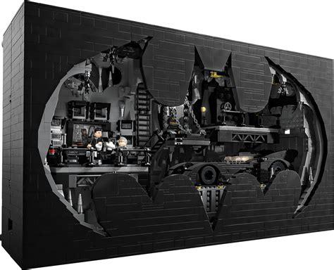 Celebrate 31 years of Batman Returns with new LEGO DC sets