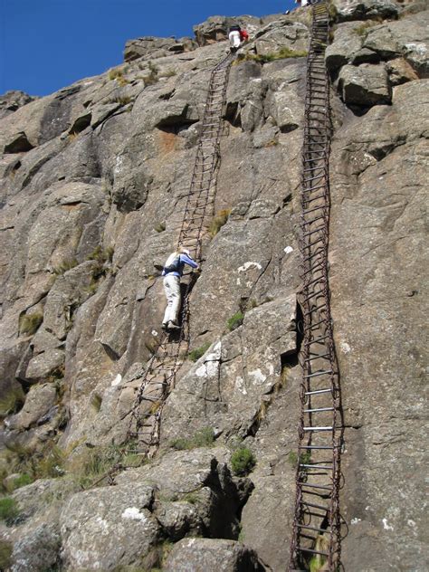 Chain ladder to Ampitheatre | Landmarks, Natural landmarks, Trail