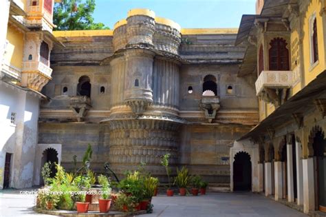 Bagore Ki Haveli Museum Udaipur - A Revolving Compass...