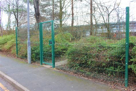 V-MESH FENCING & GATES (Welshpool, Wales) - Boundary Services