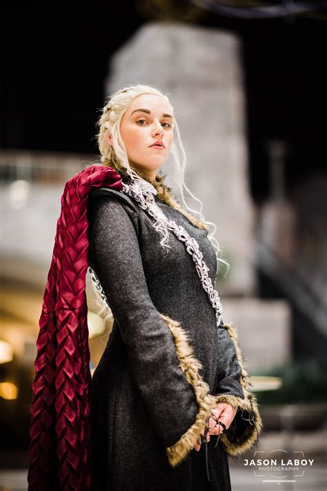 [No Spoilers] Daenerys Targaryen Cosplay at Wizard World Philadelphia ...