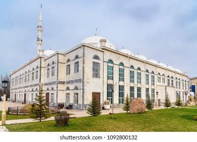 Grand Mosque Makhachkala Yusuf Bei Cami Stock Photo 1092800132 | Shutterstock