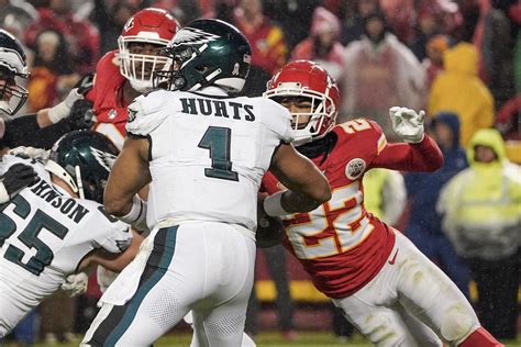 Eagles vs. Chiefs: Instant analysis of 21-17 win in Week 11 on MNF