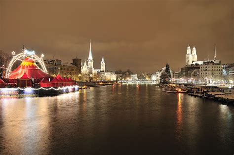 Zurich | Zurich (Switzerland) in winter by night. No photosh… | Flickr