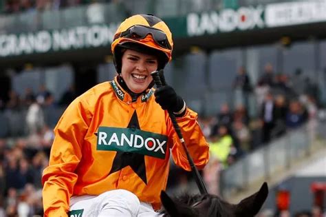 Decorated jump jockey Lizzie Kelly announces retirement from the saddle ...