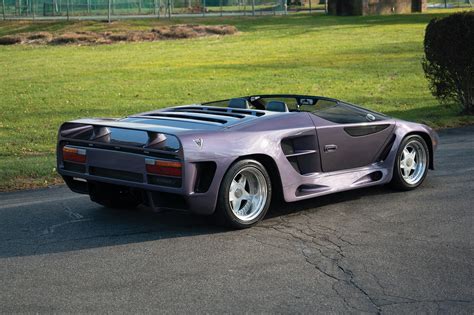 The Vector WX-3 Is the Only Car to Out-Countach the Countach ...