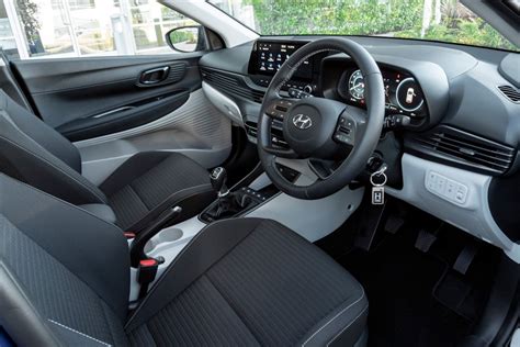 Hyundai i20 Interior & Infotainment | carwow