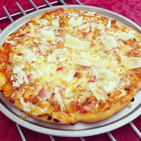 Pizza carbonara, receta muy buena | Factor Gastronómico