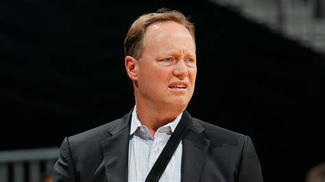 Hawks coach Mike Budenholzer exits game after sideline crash with player | NBA | Sporting News