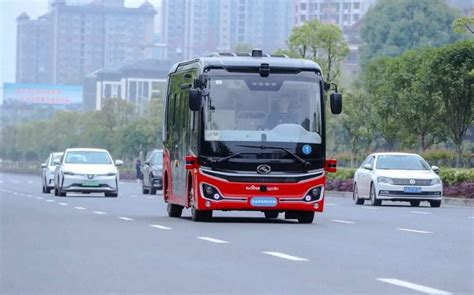 China already has autonomous buses the public can hail, but there’s a catch