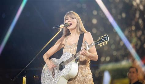 Taylor Swift reveals five ‘1989 (Taylor’s Version)’ vault songs! - 93.3 ...