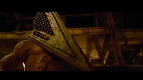 "Silent Hill Revelation" Pyramid Head Final fight Scene - YouTube