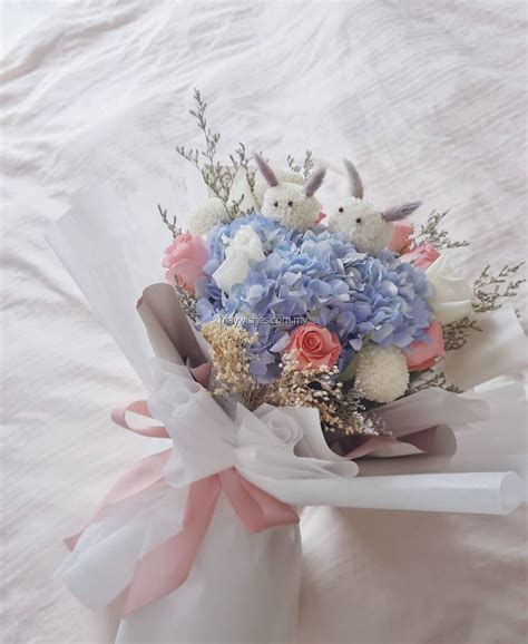 Hydrangea Bouquet 10