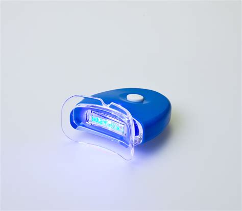 Your Guide to LED Tooth Whitening Kits | eBay