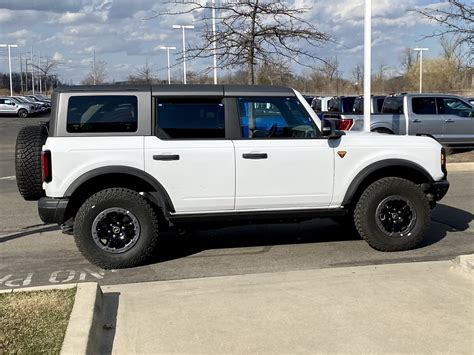 Oxford White Bronco Badlands 4-Door MIC Top @ Friendly Ford | Bronco6G ...