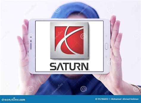 Saturn car logo editorial photography. Image of mahindra - 95786822