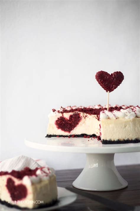 WOW. All of these red velvet Valentine's Day desserts look AH-MAZING. Red velvet desserts are my ...