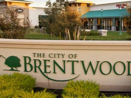 Brentwood California Neighborhood Guide - Parkbench