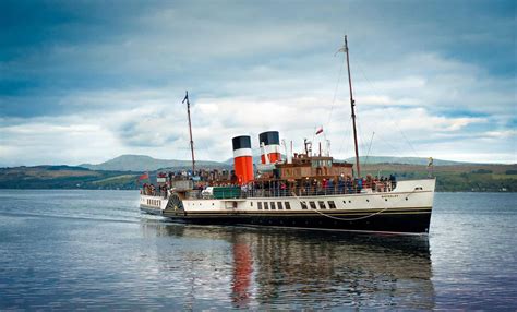 The Waverley Paddle Steamer - Pictures of Scotland