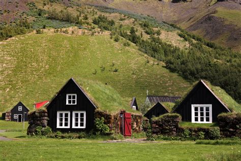 Skogar Folk Museum in summer (1) | GJ Travel