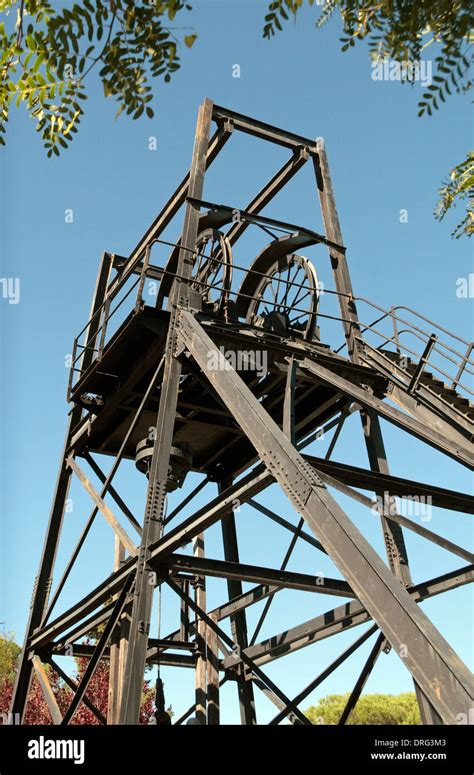 Mine shaft lifting headgear, Museo Minero (Mining Museum), Rio Tinto Stock Photo, Royalty Free ...