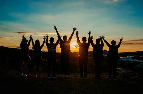 People Silhouette during Sunset · Free Stock Photo