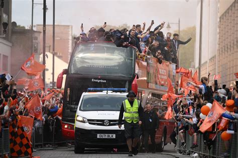 Luton celebrates Premier League promotion with victory parade - The Japan Times