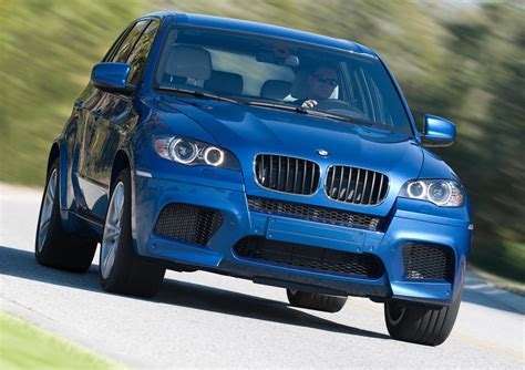 Video: BMW E70 X5 M is still incredibly fast after all these years