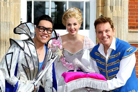 REVIEW: ‘Cinderella’ – Milton Keynes Theatre, Christmas 2017 - Georgina Butler