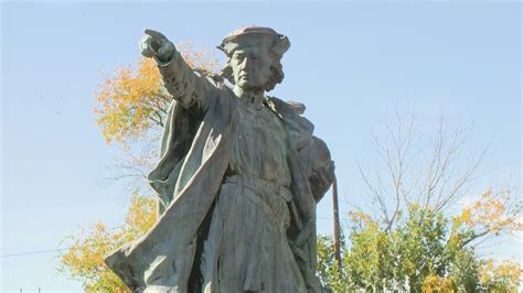 Johnston unveils Christopher Columbus statue in War Memorial Park