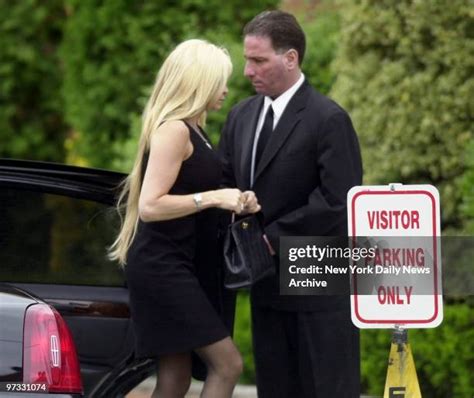 John Gotti Funeral Photos and Premium High Res Pictures - Getty Images