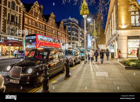 Kings Road Xmas Shopping London Stock Photo - Alamy