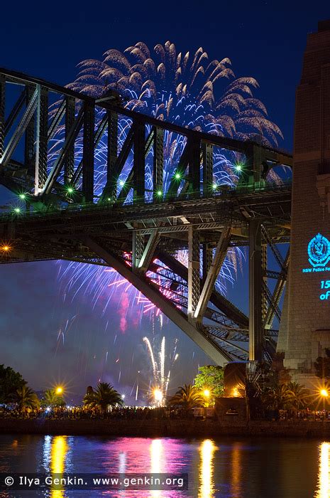 Midnight Fireworks over Sydney Harbour Bridge Photos, Sydney, New South ...