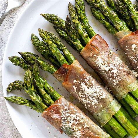 Prosciutto Wrapped Asparagus - Jessica Gavin