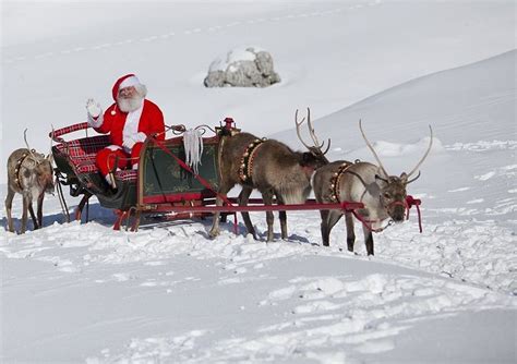 Roseto, arriva Babbo Natale con la slitta e le renne