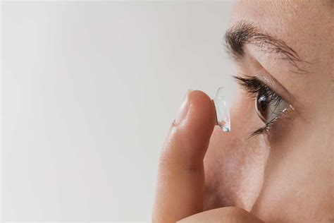 Lentes de contacto inteligentes diagnostican y tratan la diabetes - BMN